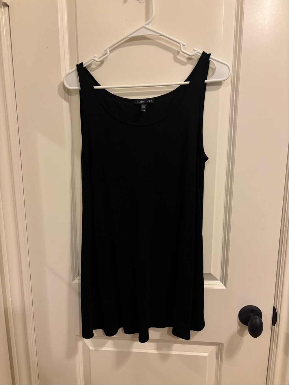 Eileen Fisher 100% Silk Black Tank Top Medium Scoop Neck Flowy Minimalist